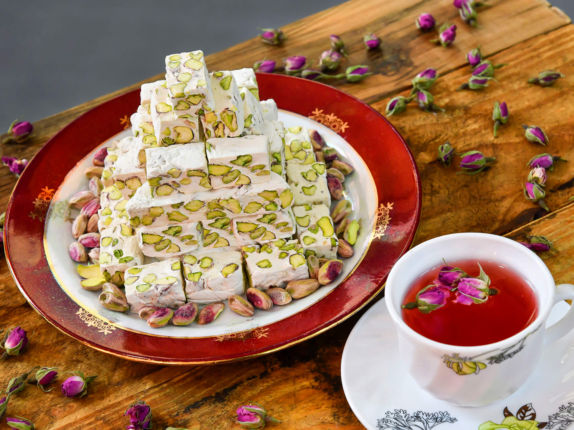 اصفهانی ها خودشون از کجا گز داغ میخرن؟