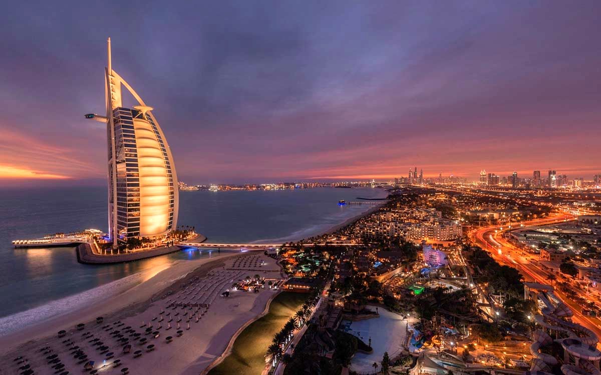 قیمت بلیط هواپیما دبی در فصل های مختلف سال