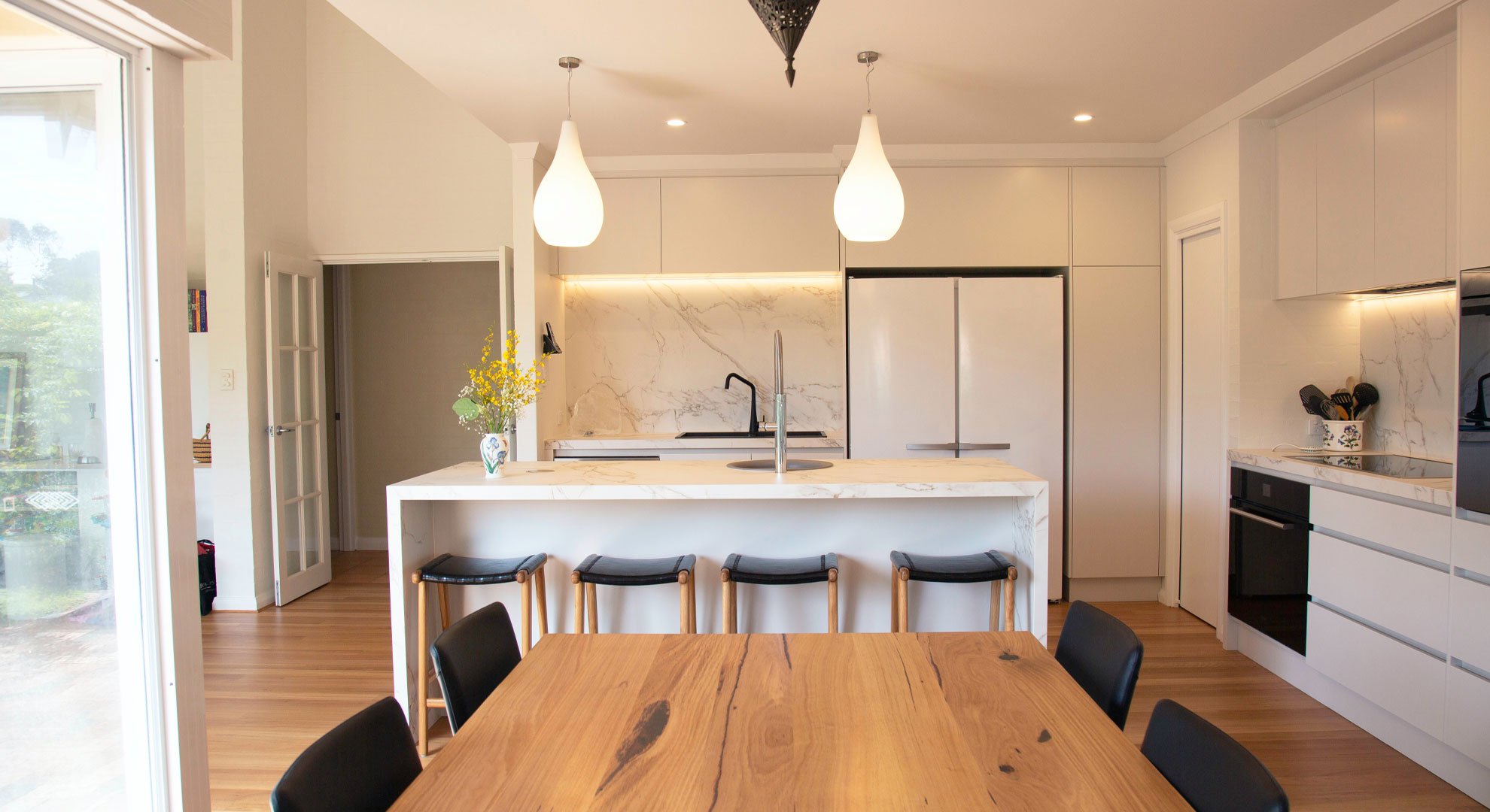 نورپردازی مناسب در زمان بازسازی آشپزخانه