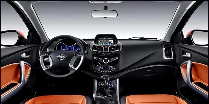 نمایی از داخل کابین خودرو هایما s7