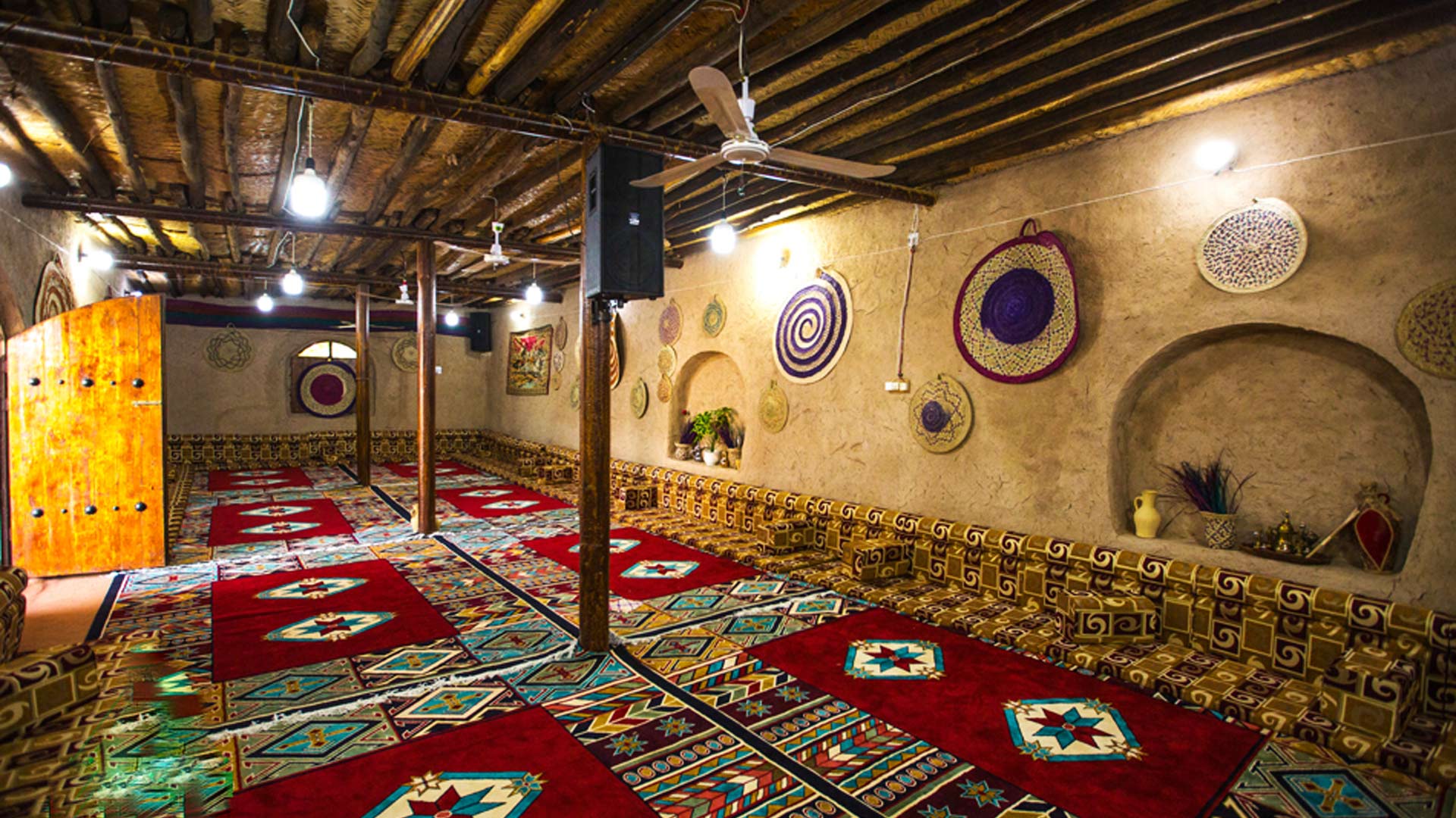 با اقامت در 5 بومگردی آبادان، فرهنگ این شهر را از نزدیک بشناسید